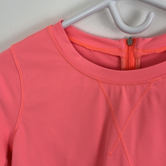 Lululemon Run: Warm Up Crew with Reflective Back-Zipper - Picture 5 of 9